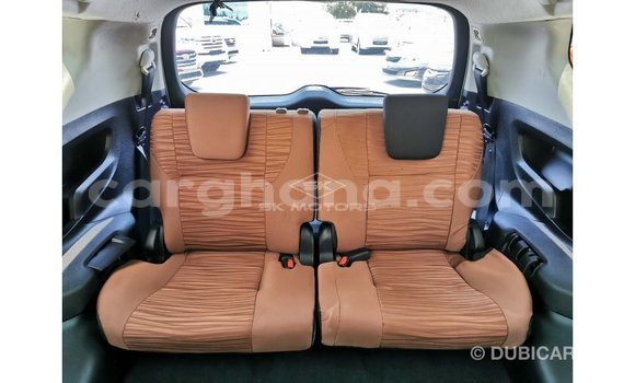 Ra Imported Toyota Innova funfun Ọkọ̀ in Import - Dubai ni Ashanti Ra Imported Toyota Innova funfun Ọkọ̀ in Import - Dubai ni Ashanti
