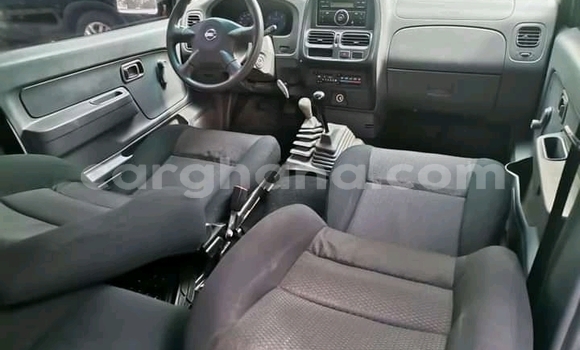 Sayi Na hannu Nissan Hardbody White Mota in Accra a Greater Accra Sayi Na hannu Nissan Hardbody White Mota in Accra a Greater Accra