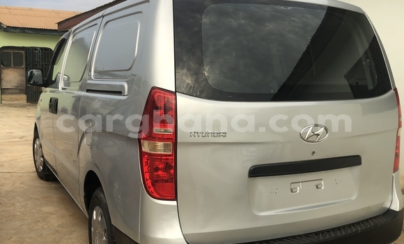 Buy Used Hyundai H1 Silver Car in Accra in Greater Accra