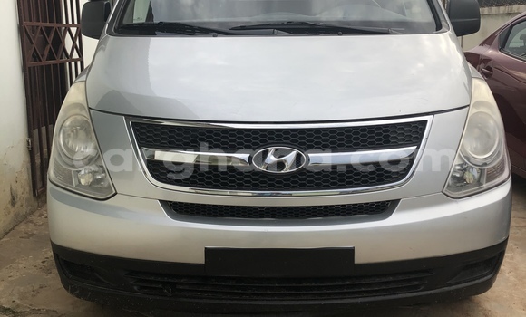 Buy Used Hyundai H1 Silver Car in Accra in Greater Accra Buy Used Hyundai H1 Silver Car in Accra in Greater Accra