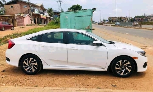 Buy Used Honda Civic White Car in Accra in Greater Accra Buy Used Honda Civic White Car in Accra in Greater Accra