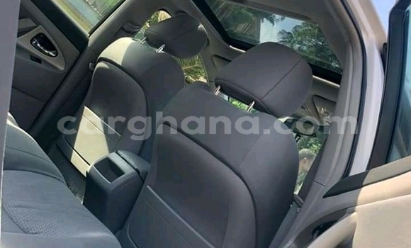 Buy Used Toyota Camry White Car in Accra in Greater Accra Buy Used Toyota Camry White Car in Accra in Greater Accra