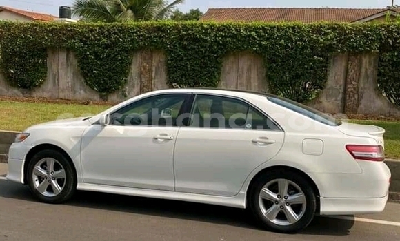 Buy Used Toyota Camry White Car in Accra in Greater Accra Buy Used Toyota Camry White Car in Accra in Greater Accra