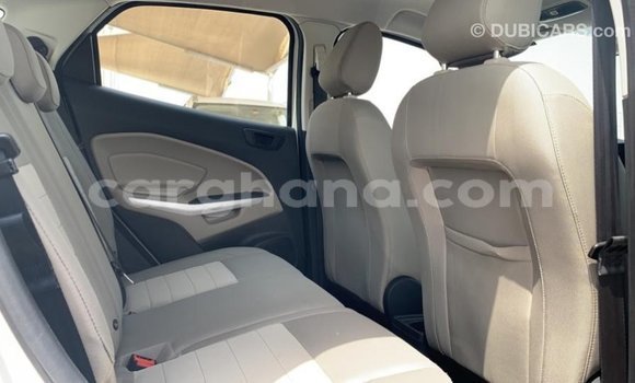 Sayi Imported FORD MUSTANG White Mota in Import - Dubai a Ashanti Sayi Imported FORD MUSTANG White Mota in Import - Dubai a Ashanti