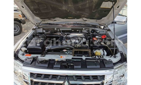Buy Import Mitsubishi Pajero Other Car in Import - Dubai in Ashanti Buy Import Mitsubishi Pajero Other Car in Import - Dubai in Ashanti