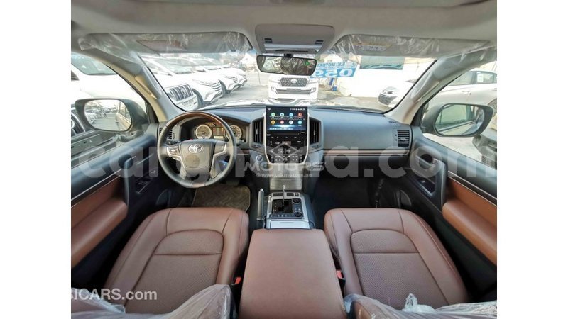 Big with watermark toyota land cruiser ashanti import dubai 31893