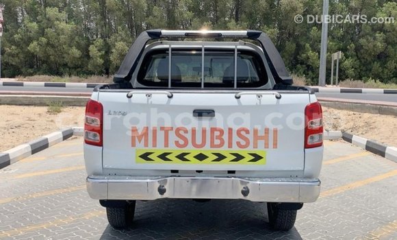Buy Import Mitsubishi L200 White Car in Import - Dubai in Ashanti Buy Import Mitsubishi L200 White Car in Import - Dubai in Ashanti
