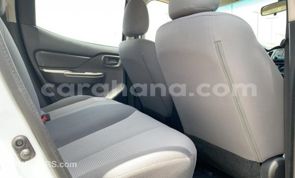 Buy Import Mitsubishi L200 White Car in Import - Dubai in Ashanti Buy Import Mitsubishi L200 White Car in Import - Dubai in Ashanti