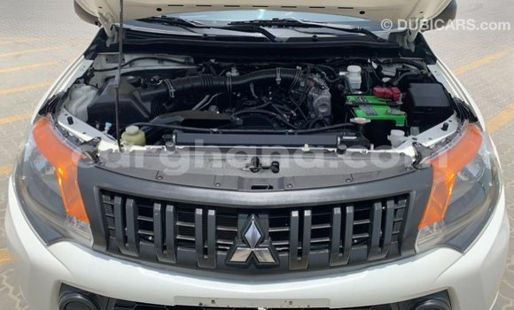 Buy Import Mitsubishi L200 White Car in Import - Dubai in Ashanti Buy Import Mitsubishi L200 White Car in Import - Dubai in Ashanti