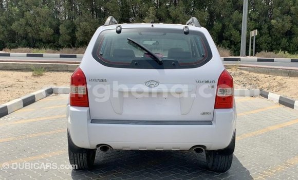 Buy Import Hyundai Tucson White Car in Import - Dubai in Ashanti Buy Import Hyundai Tucson White Car in Import - Dubai in Ashanti