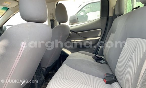 Ra Imported Mitsubishi L200 funfun Ọkọ̀ in Import - Dubai ni Ashanti Ra Imported Mitsubishi L200 funfun Ọkọ̀ in Import - Dubai ni Ashanti
