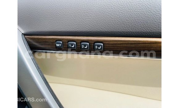 Sayi Imported Toyota Land Cruiser Red Mota in Import - Dubai a Ashanti Sayi Imported Toyota Land Cruiser Red Mota in Import - Dubai a Ashanti