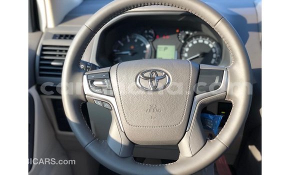 Sayi Imported Toyota Prado White Mota in Import - Dubai a Ashanti Sayi Imported Toyota Prado White Mota in Import - Dubai a Ashanti