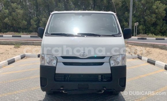Ra Imported Toyota Hiace funfun Ọkọ̀ in Import - Dubai ni Ashanti Ra Imported Toyota Hiace funfun Ọkọ̀ in Import - Dubai ni Ashanti
