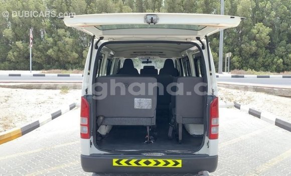 Ra Imported Toyota Hiace funfun Ọkọ̀ in Import - Dubai ni Ashanti Ra Imported Toyota Hiace funfun Ọkọ̀ in Import - Dubai ni Ashanti