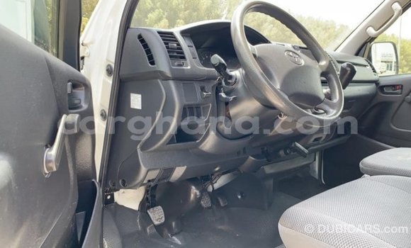 Ra Imported Toyota Hiace funfun Ọkọ̀ in Import - Dubai ni Ashanti Ra Imported Toyota Hiace funfun Ọkọ̀ in Import - Dubai ni Ashanti