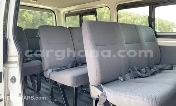 Ra Imported Toyota Hiace funfun Ọkọ̀ in Import - Dubai ni Ashanti Ra Imported Toyota Hiace funfun Ọkọ̀ in Import - Dubai ni Ashanti