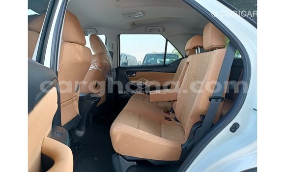 Ra Imported Toyota Fortuner funfun Ọkọ̀ in Import - Dubai ni Ashanti Ra Imported Toyota Fortuner funfun Ọkọ̀ in Import - Dubai ni Ashanti