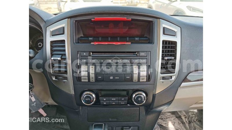 Big with watermark mitsubishi pajero ashanti import dubai 32000