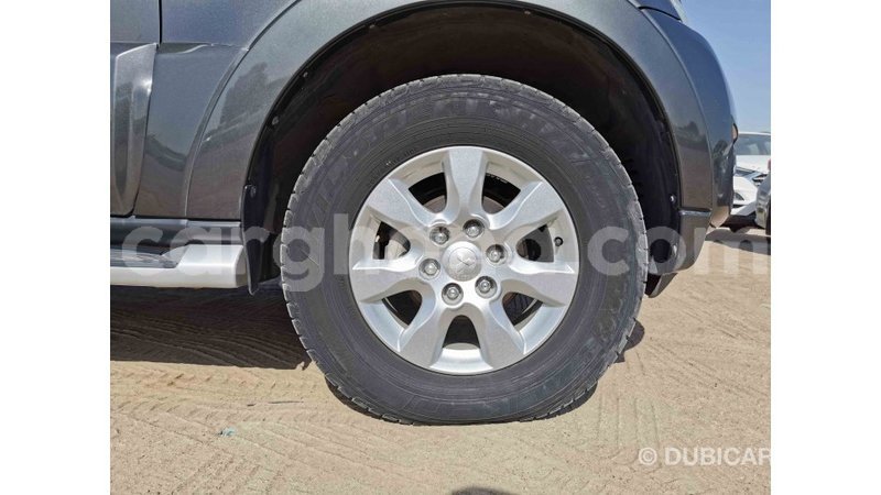 Big with watermark mitsubishi pajero ashanti import dubai 32000