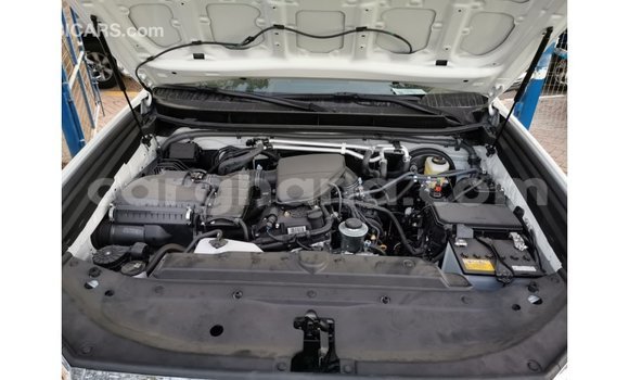 Buy Import Toyota Prado White Car in Import - Dubai in Ashanti Buy Import Toyota Prado White Car in Import - Dubai in Ashanti