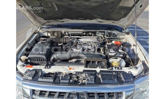 Buy Import Mitsubishi Pajero White Car in Import - Dubai in Ashanti Buy Import Mitsubishi Pajero White Car in Import - Dubai in Ashanti