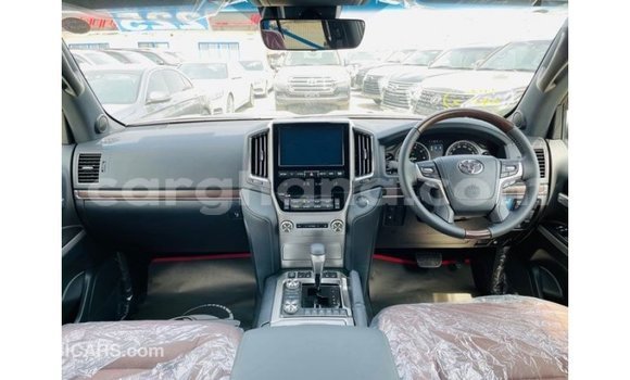 Ra Imported Toyota Land Cruiser funfun Ọkọ̀ in Import - Dubai ni Ashanti Ra Imported Toyota Land Cruiser funfun Ọkọ̀ in Import - Dubai ni Ashanti