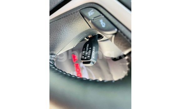 Ra Imported Toyota Land Cruiser funfun Ọkọ̀ in Import - Dubai ni Ashanti Ra Imported Toyota Land Cruiser funfun Ọkọ̀ in Import - Dubai ni Ashanti