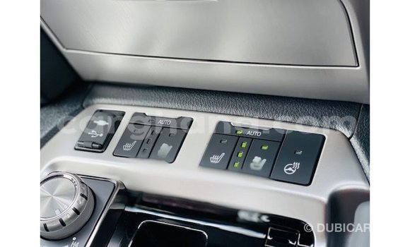 Ra Imported Toyota Land Cruiser funfun Ọkọ̀ in Import - Dubai ni Ashanti Ra Imported Toyota Land Cruiser funfun Ọkọ̀ in Import - Dubai ni Ashanti