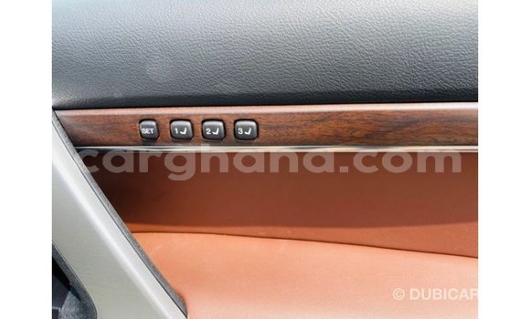 Ra Imported Toyota Land Cruiser funfun Ọkọ̀ in Import - Dubai ni Ashanti Ra Imported Toyota Land Cruiser funfun Ọkọ̀ in Import - Dubai ni Ashanti