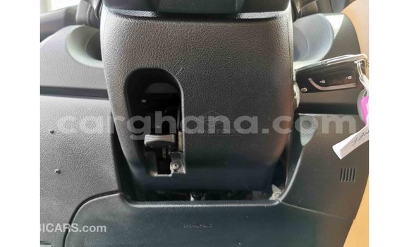 Sayi Imported Toyota Fortuner White Mota in Import - Dubai a Ashanti Sayi Imported Toyota Fortuner White Mota in Import - Dubai a Ashanti