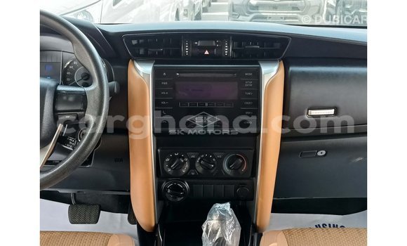 Ra Imported Toyota Fortuner funfun Ọkọ̀ in Import - Dubai ni Ashanti Ra Imported Toyota Fortuner funfun Ọkọ̀ in Import - Dubai ni Ashanti