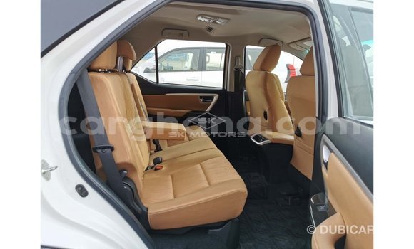Buy Import Toyota Fortuner White Car in Import - Dubai in Ashanti Buy Import Toyota Fortuner White Car in Import - Dubai in Ashanti