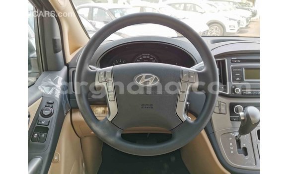 Ra Imported Hyundai Accent funfun Ọkọ̀ in Import - Dubai ni Ashanti Ra Imported Hyundai Accent funfun Ọkọ̀ in Import - Dubai ni Ashanti