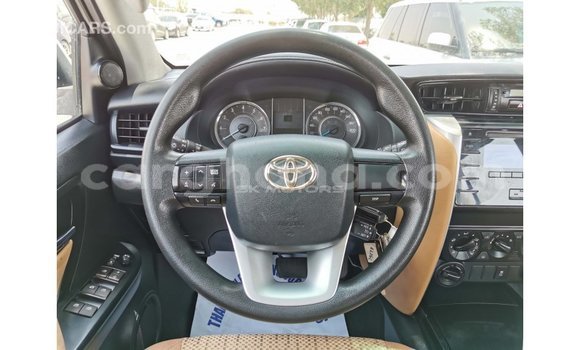Ra Imported Toyota Fortuner funfun Ọkọ̀ in Import - Dubai ni Ashanti Ra Imported Toyota Fortuner funfun Ọkọ̀ in Import - Dubai ni Ashanti