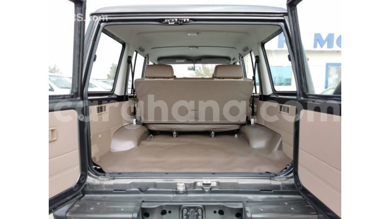 Big with watermark toyota land cruiser ashanti import dubai 32110