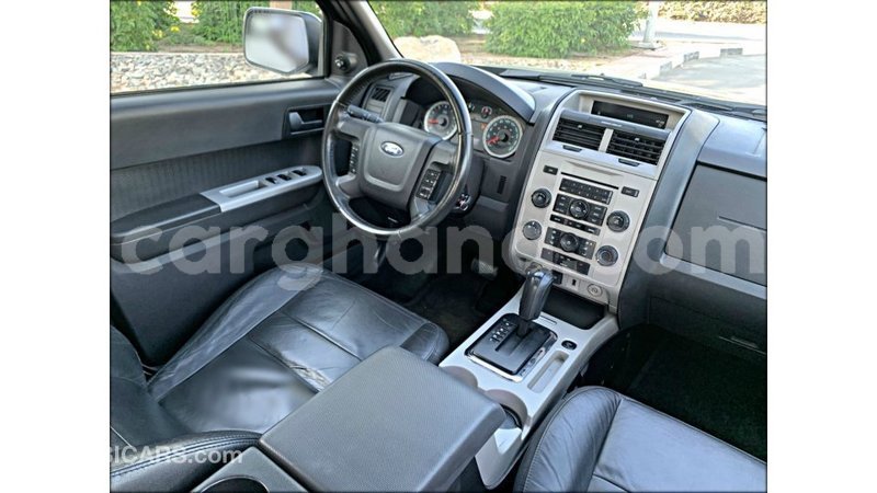 Big with watermark ford escape ashanti import dubai 32130