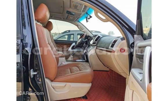 Buy Import Toyota Land Cruiser Black Car in Import - Dubai in Ashanti Buy Import Toyota Land Cruiser Black Car in Import - Dubai in Ashanti