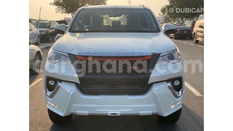 Big with watermark toyota fortuner ashanti import dubai 32147