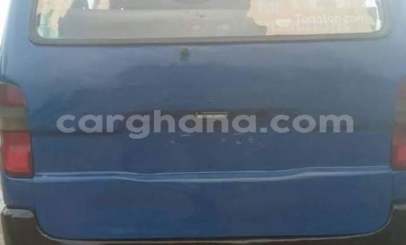 Ra Àlòkù Toyota Hiace Blue Ọkọ̀ in Sekondi–Takoradi Metropolitan ni Oorun Ra Àlòkù Toyota Hiace Blue Ọkọ̀ in Sekondi–Takoradi Metropolitan ni Oorun