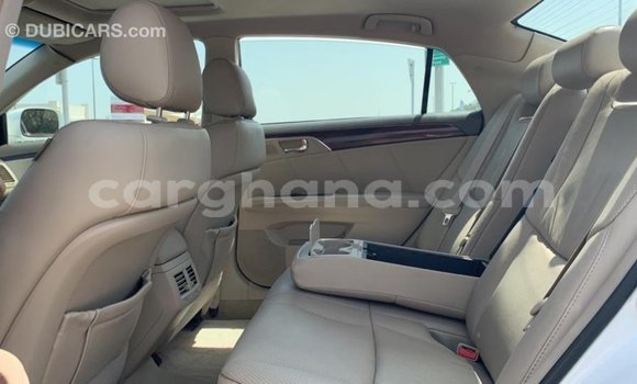 Ra Imported Toyota Avalon funfun Ọkọ̀ in Import - Dubai ni Ashanti Ra Imported Toyota Avalon funfun Ọkọ̀ in Import - Dubai ni Ashanti