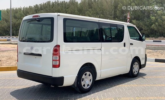 Sayi Imported Toyota Hiace White Mota in Import - Dubai a Ashanti Sayi Imported Toyota Hiace White Mota in Import - Dubai a Ashanti