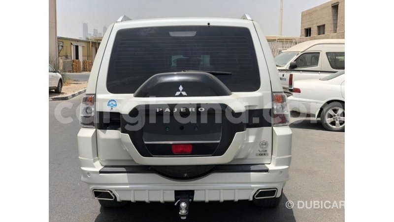 Big with watermark mitsubishi pajero ashanti import dubai 32221