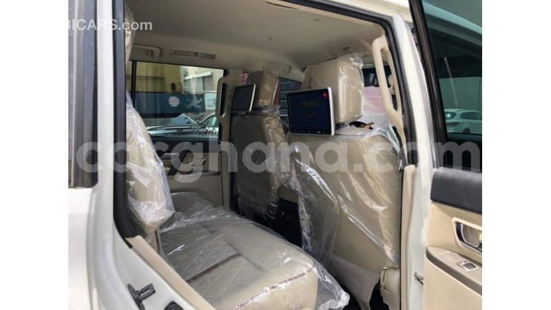 Big with watermark mitsubishi pajero ashanti import dubai 32221