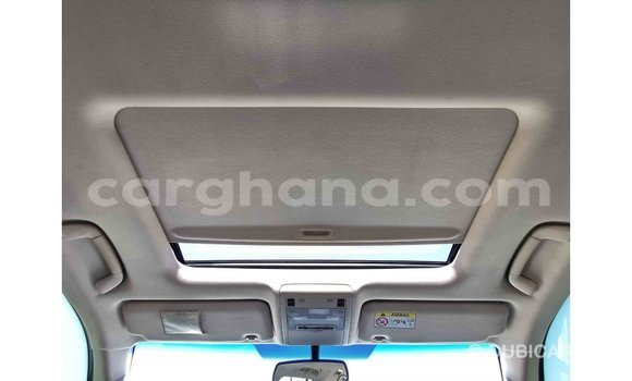 Buy Import Toyota Land Cruiser White Car in Import - Dubai in Ashanti Buy Import Toyota Land Cruiser White Car in Import - Dubai in Ashanti