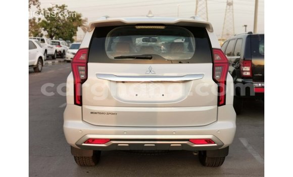 Buy Import Mitsubishi Montero White Car in Import - Dubai in Ashanti Buy Import Mitsubishi Montero White Car in Import - Dubai in Ashanti