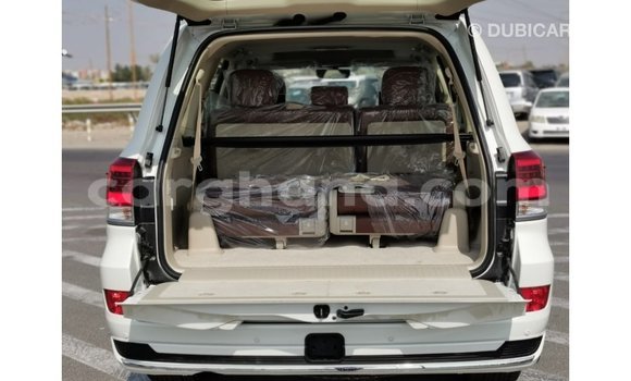 Ra Imported Toyota Land Cruiser funfun Ọkọ̀ in Import - Dubai ni Ashanti Ra Imported Toyota Land Cruiser funfun Ọkọ̀ in Import - Dubai ni Ashanti