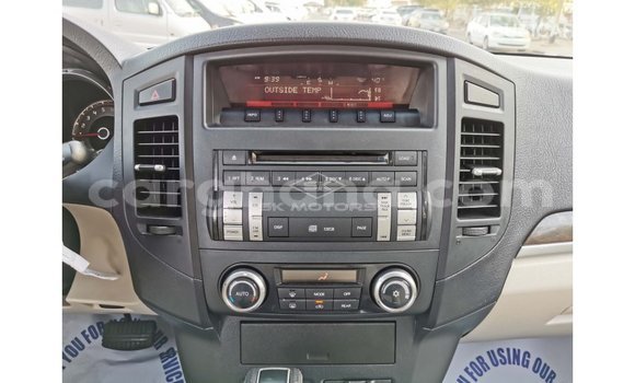 Sayi Imported Mitsubishi Pajero White Mota in Import - Dubai a Ashanti Sayi Imported Mitsubishi Pajero White Mota in Import - Dubai a Ashanti