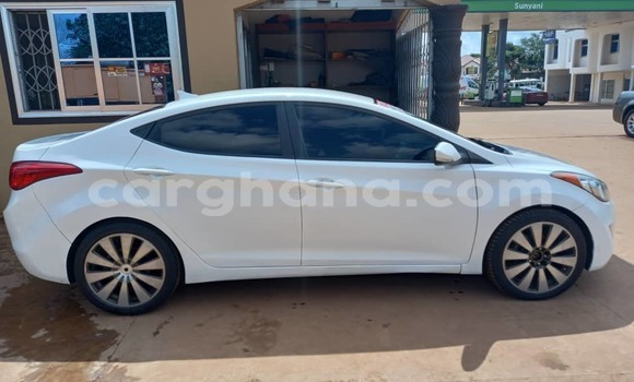 Buy Used Hyundai Elantra White Car in Sunyani in Brong-Ahafo Buy Used Hyundai Elantra White Car in Sunyani in Brong-Ahafo
