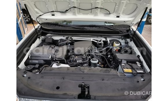 Sayi Imported Toyota Prado White Mota in Import - Dubai a Ashanti Sayi Imported Toyota Prado White Mota in Import - Dubai a Ashanti